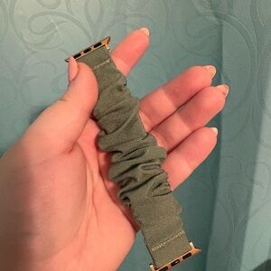 Green Scrunchie Apple Watch Band